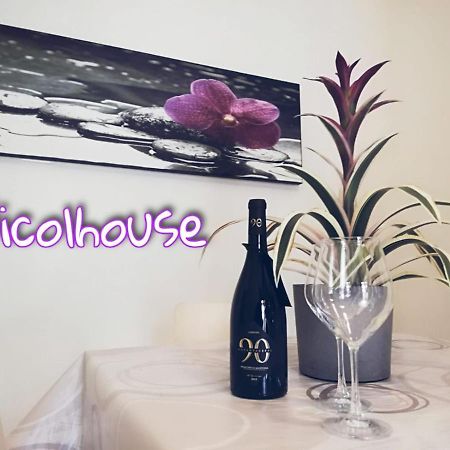 Appartement Nicolhouse à Bari Extérieur photo