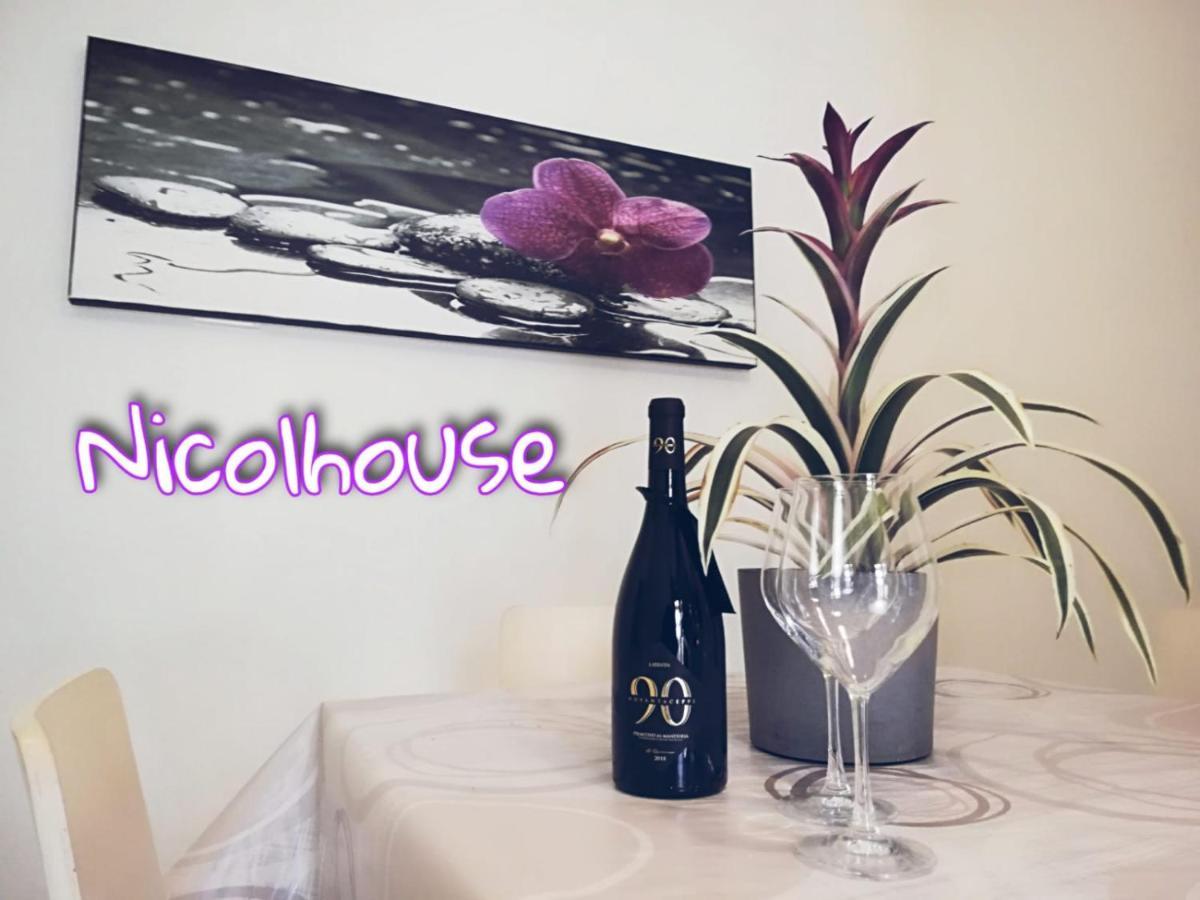 Appartement Nicolhouse à Bari Extérieur photo